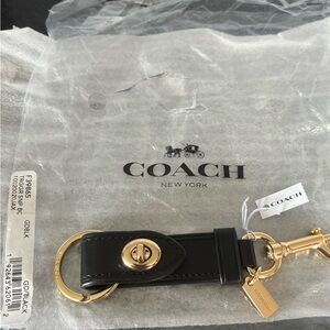 NWT Coach Turnlock Black Leather Trigger Snap keychain Gold Ring Bag Charm